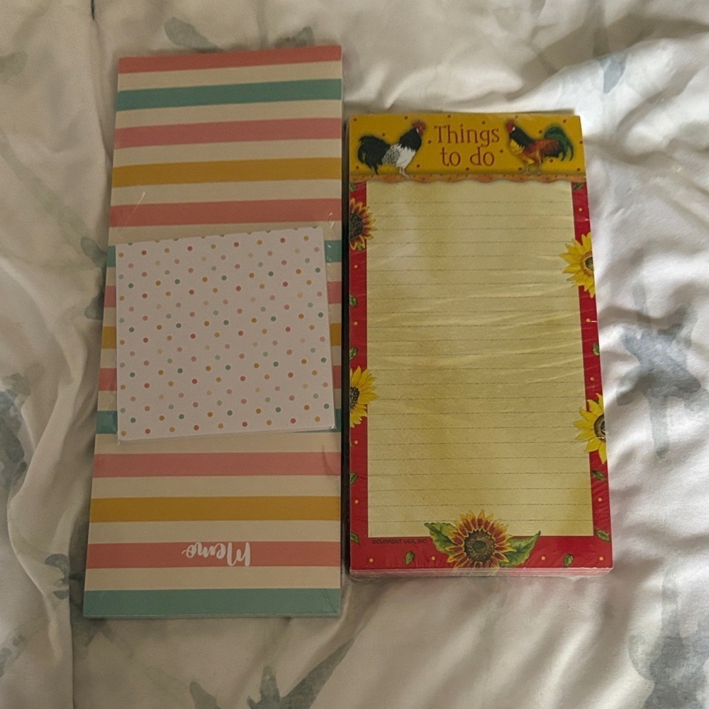 Colorful Notepad Set with Stripes and Sunflower Design